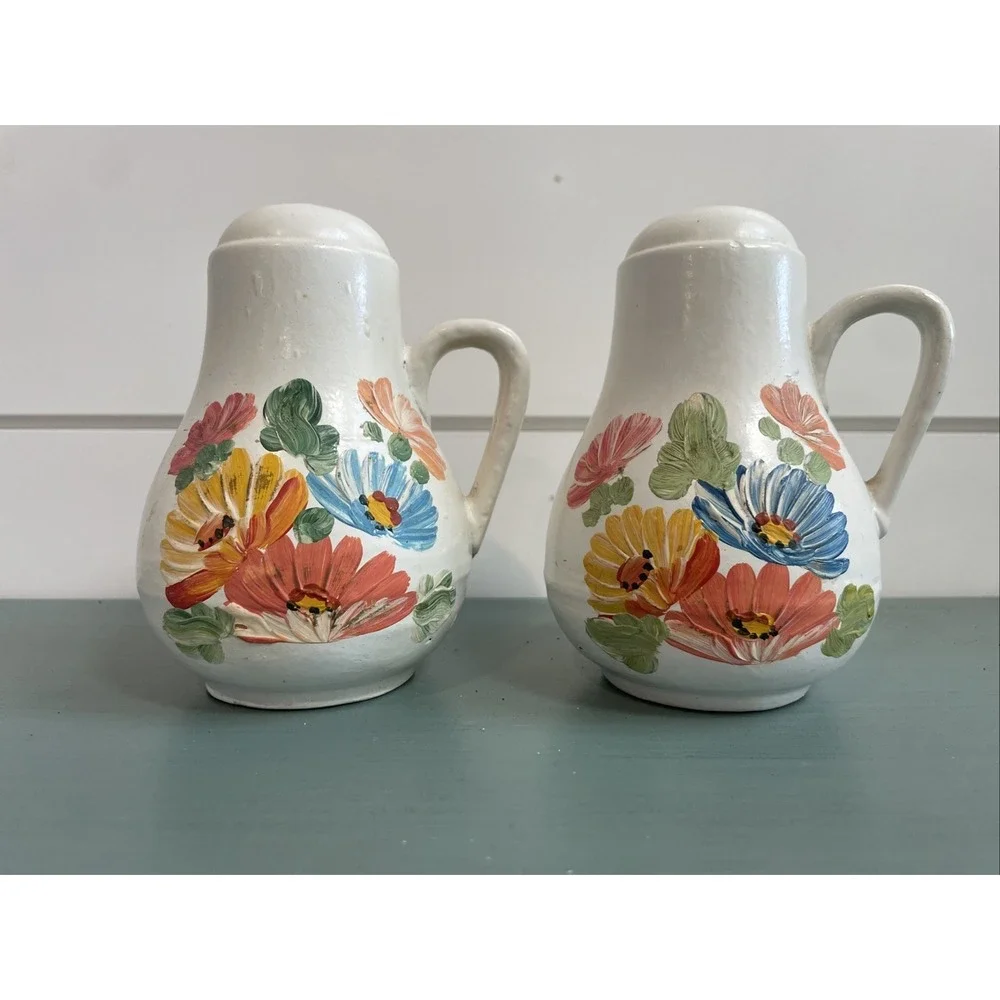 Salt And Pepper Shakers Floral‎ Hand Painted